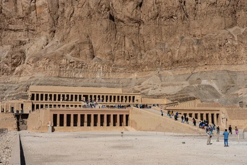 12 Days Egypt Tour to Cairo, Nile Cruise, and Desert Safari